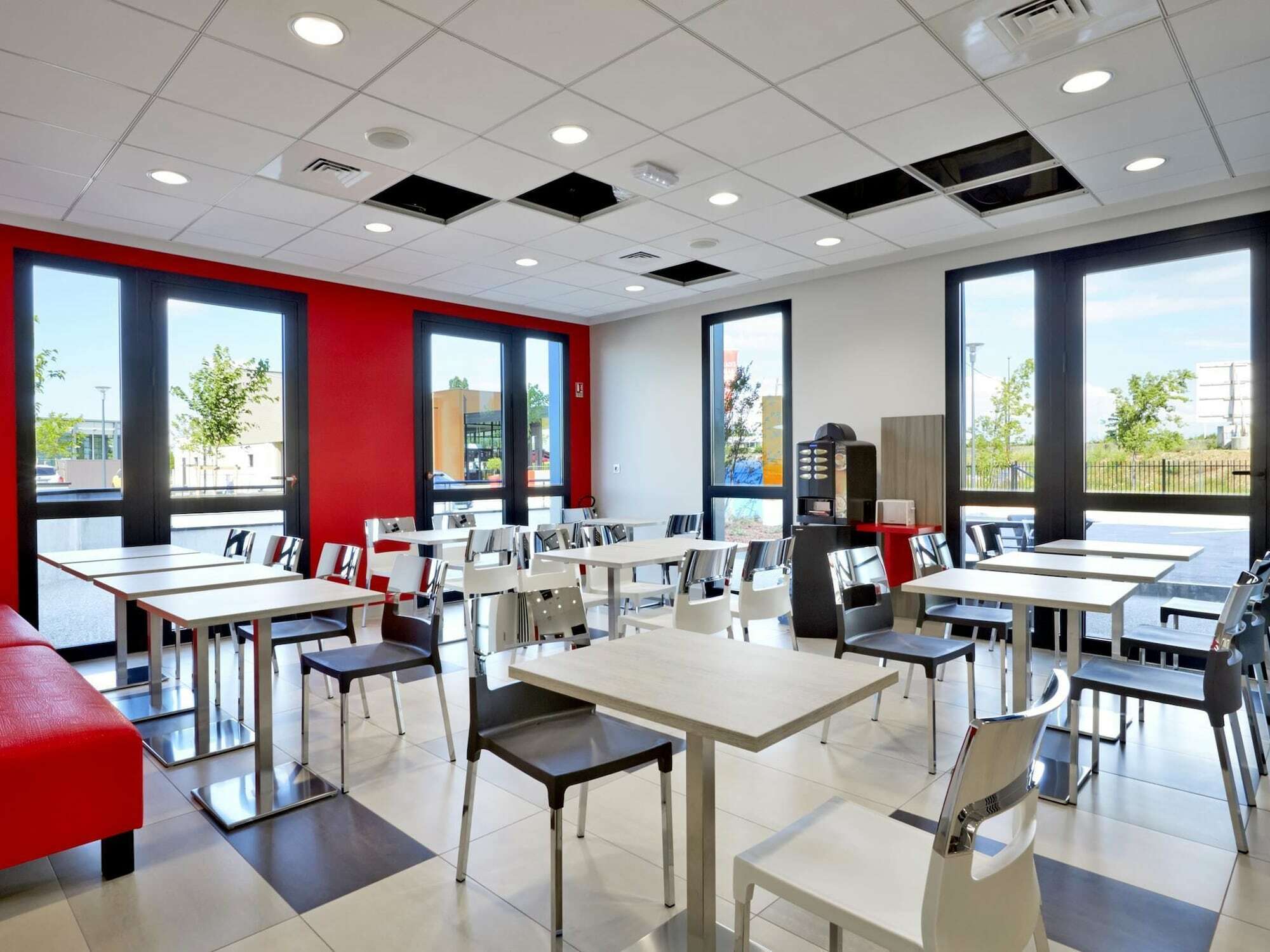 Premiere Classe Lyon - Saint Priest Eurexpo Εξωτερικό φωτογραφία